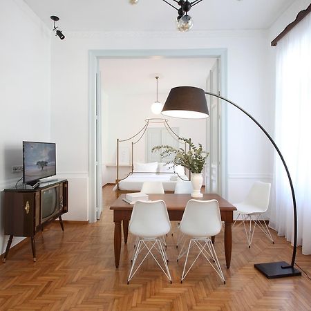 Live In Athens, Thiseio Historic House Екстериор снимка