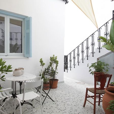 Live In Athens, Thiseio Historic House Екстериор снимка
