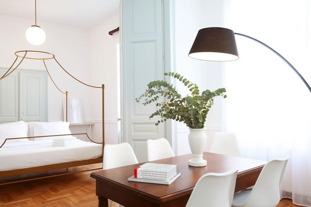 Live In Athens, Thiseio Historic House Екстериор снимка