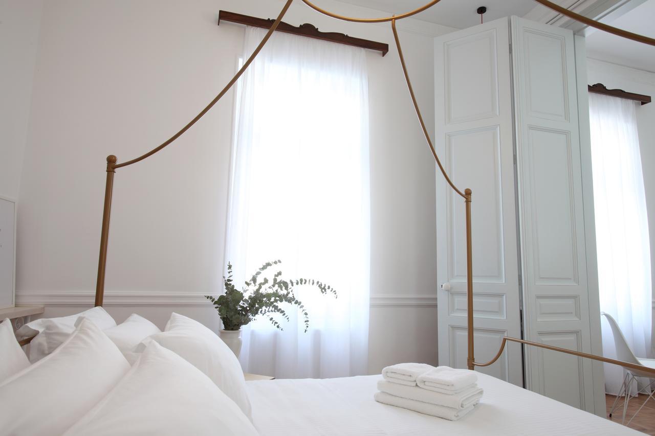 Live In Athens, Thiseio Historic House Екстериор снимка